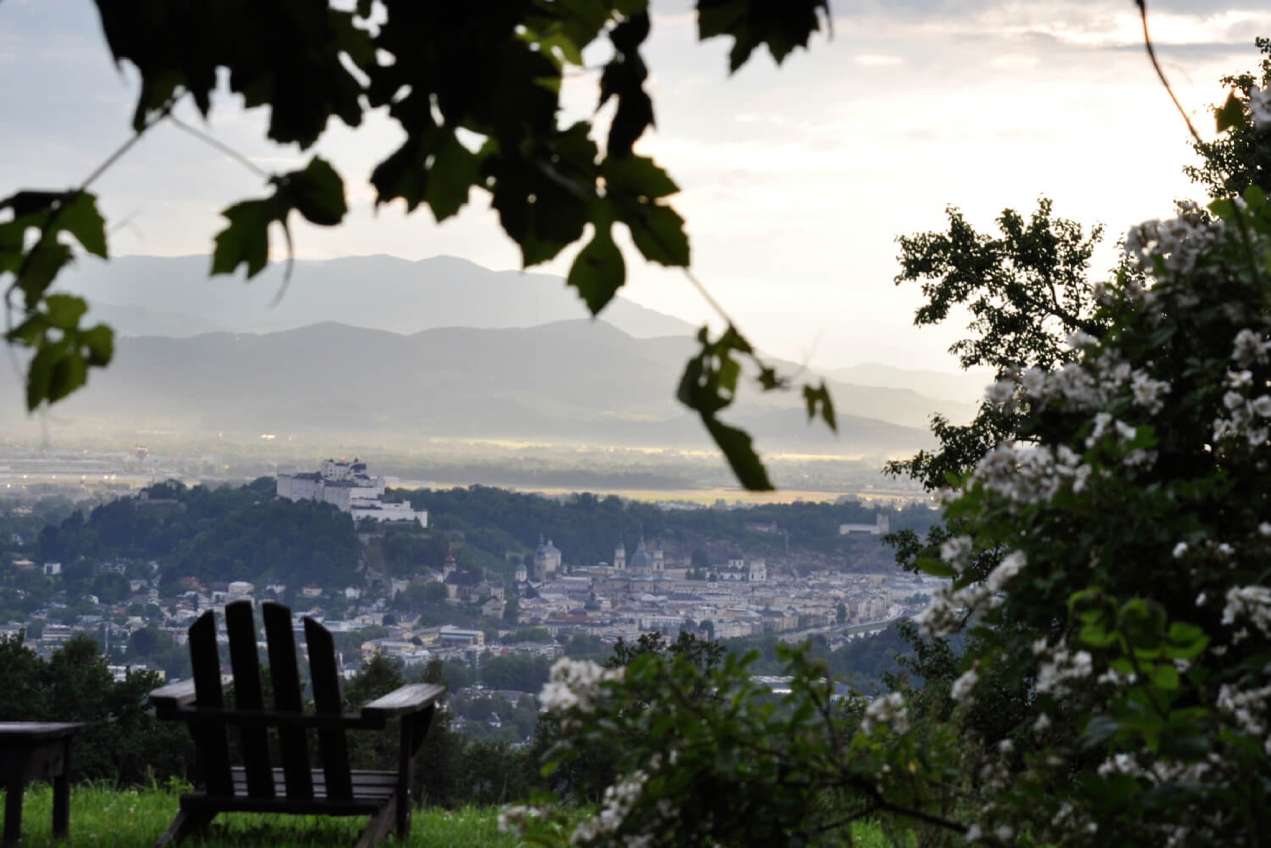 aussicht auf salzburg nebel