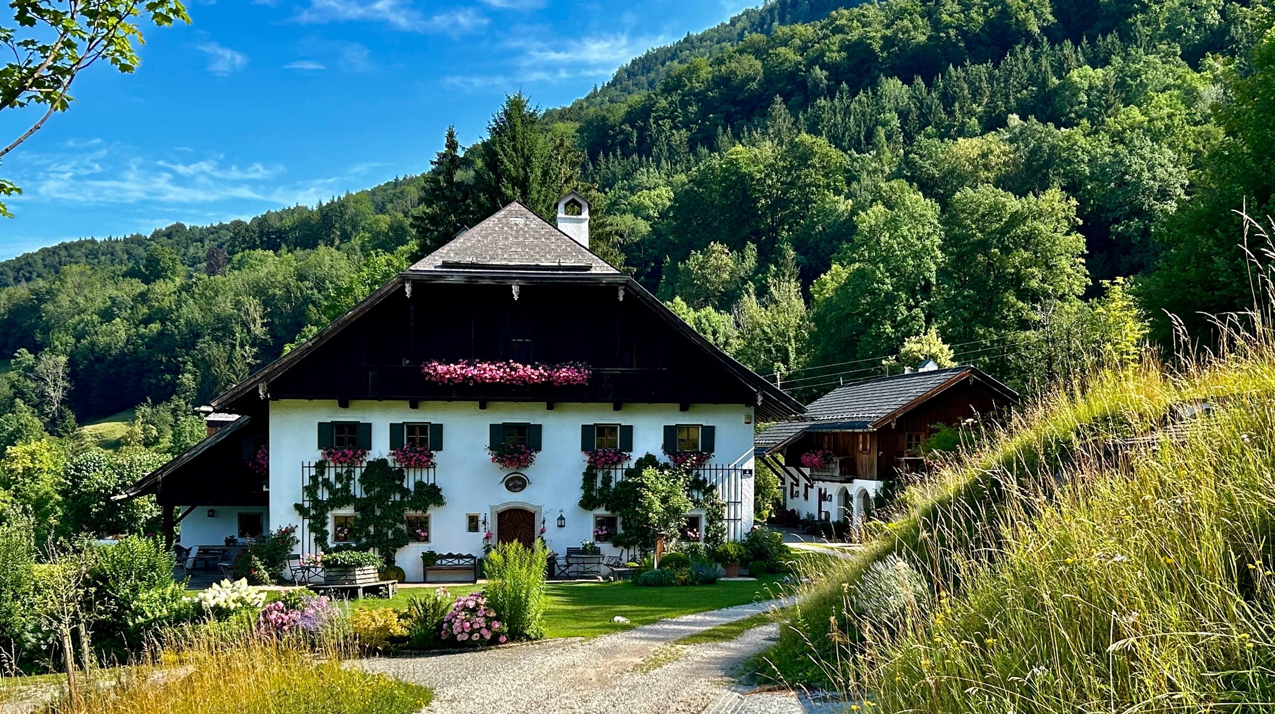 haus auffahrt frontal