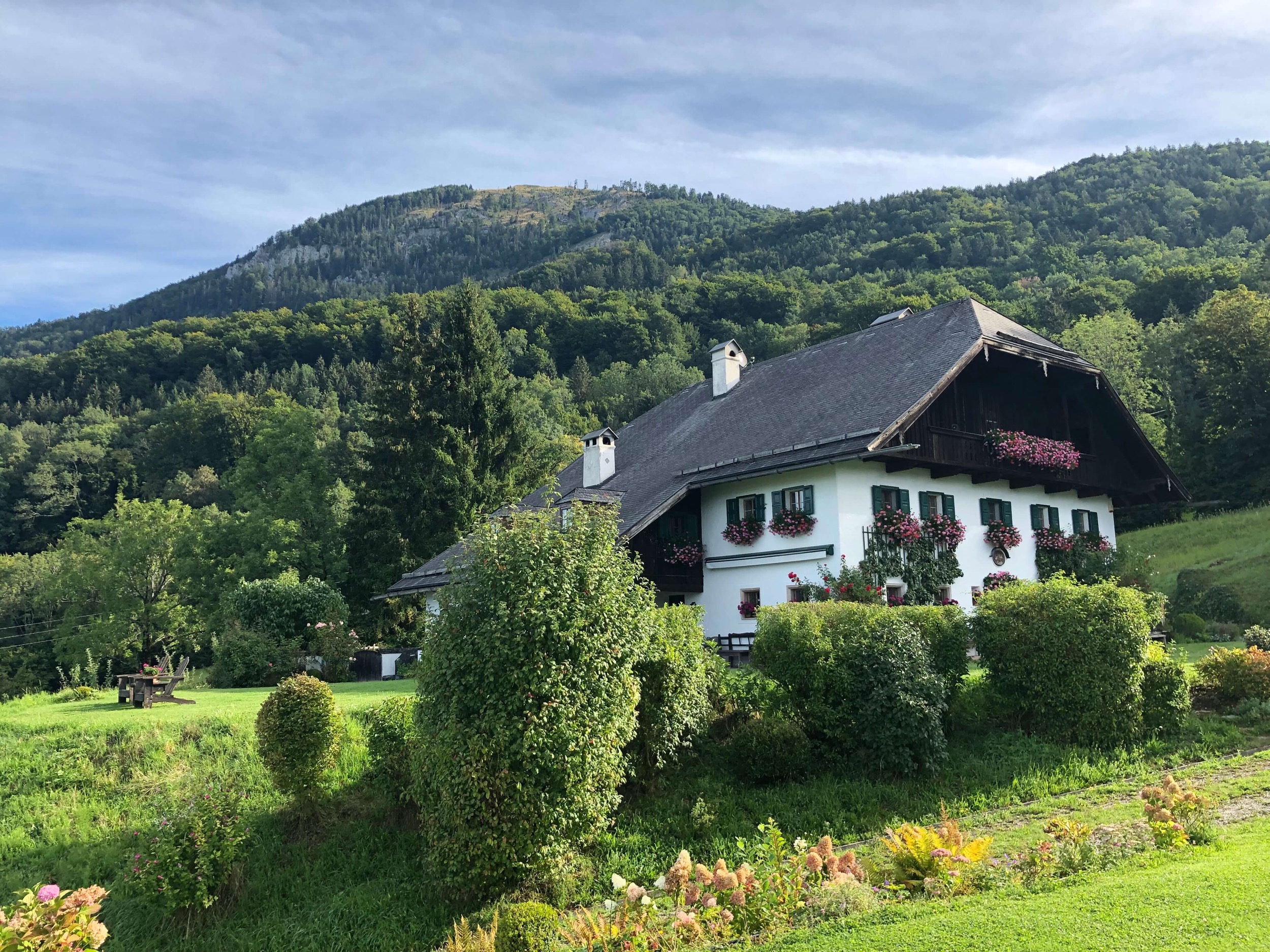 haus aussenansicht berg