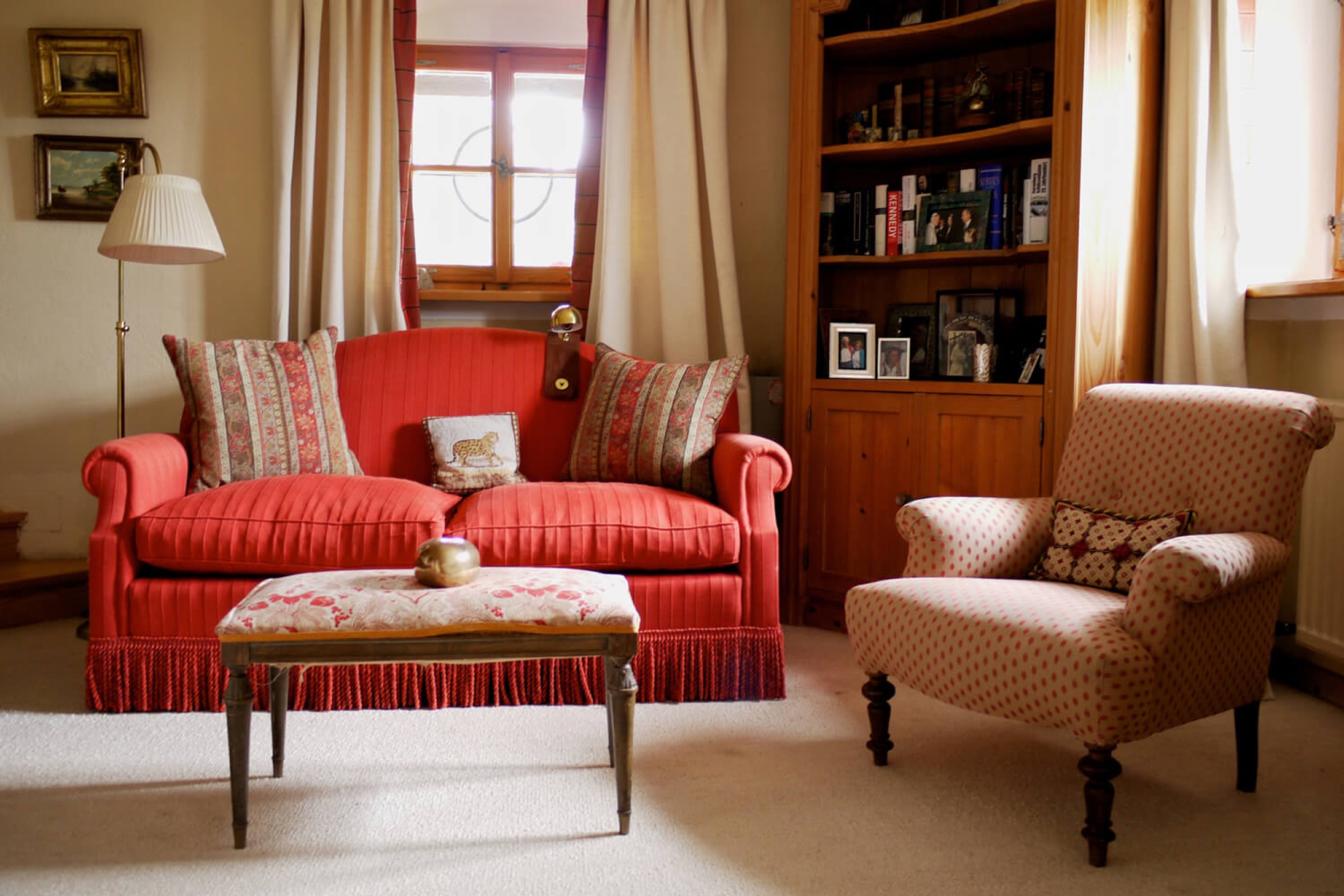 haus innen bibliothek